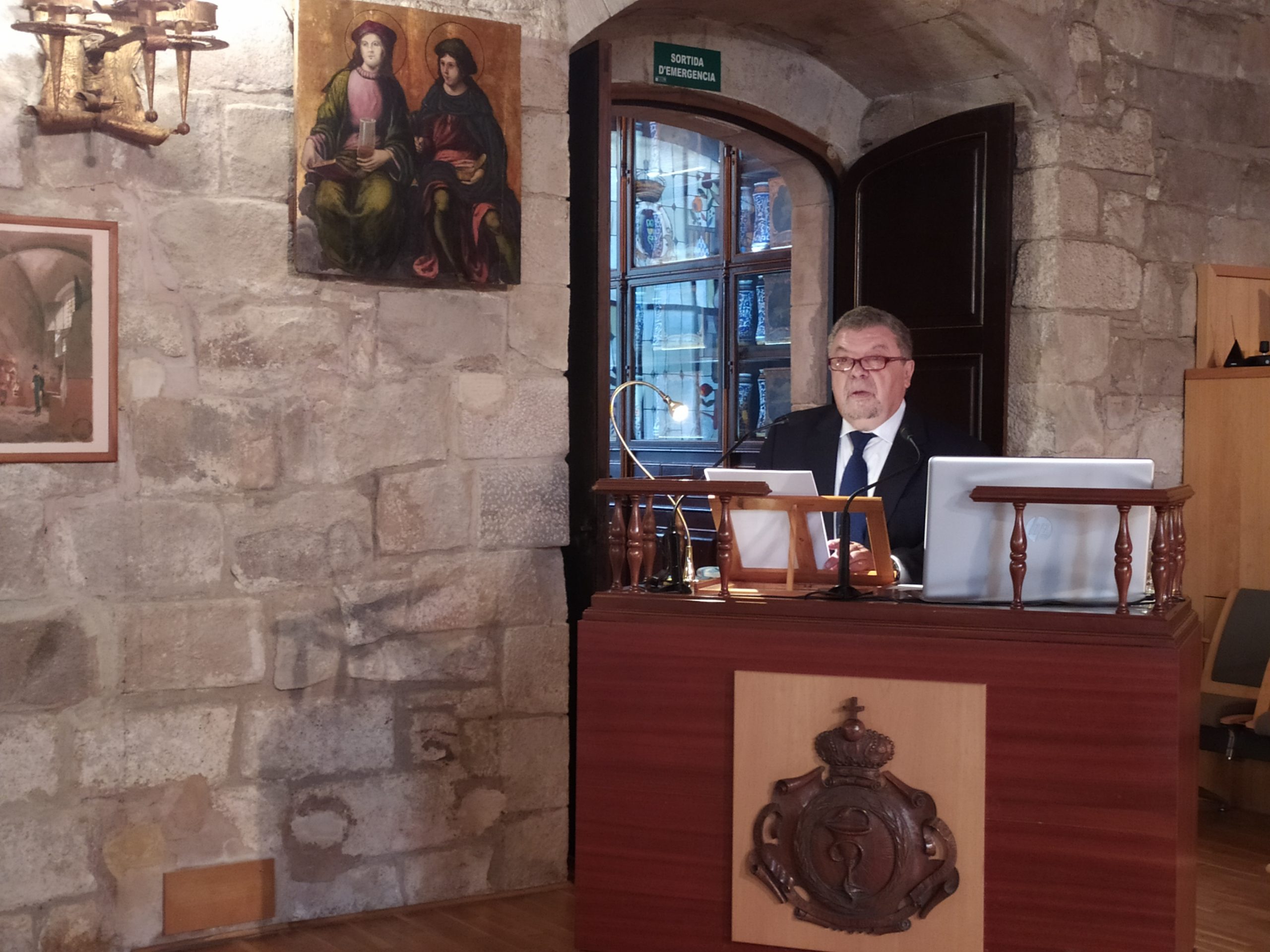 Sesión Extraordinaria de Lectura del Discurso del Académico Numerario Dr.  Xavier de Diego Navalón | Reial Acadèmia de Farmàcia de Catalunya